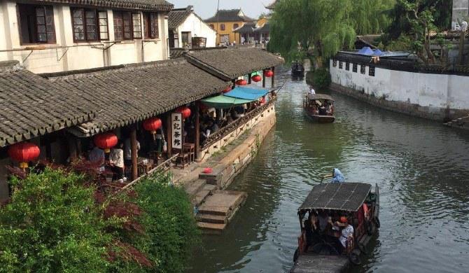理想汽车北京旗舰级零售中心设计灵感源于高级公寓